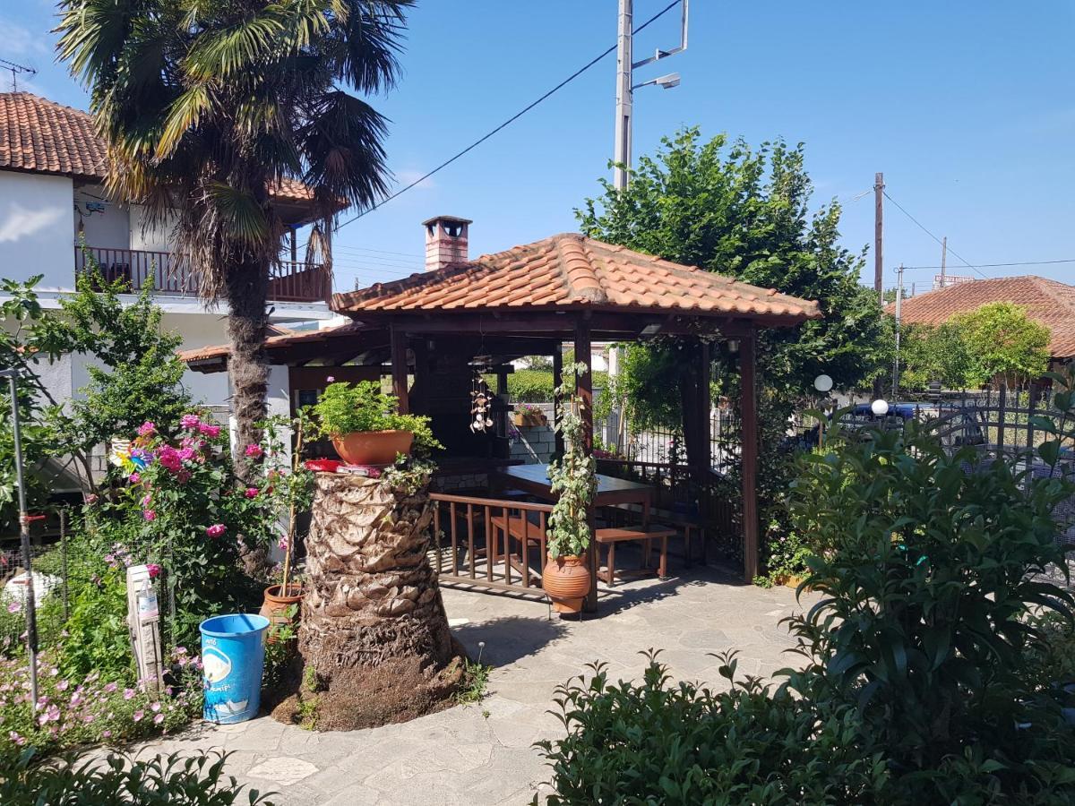 Villa Giannis 2 Nea Vrasna Exterior photo